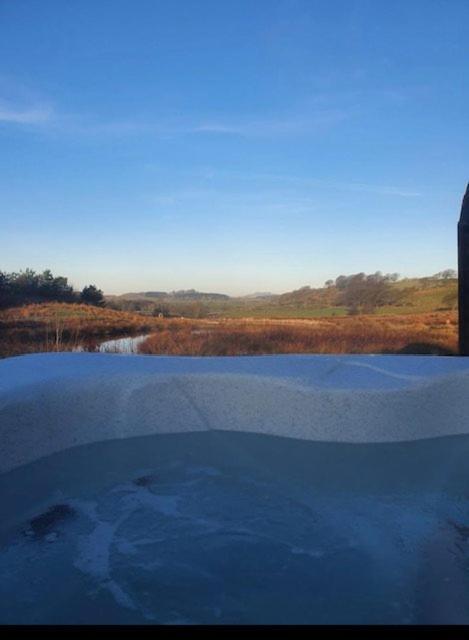 Pond View Pod 1 With Outdoor Hot Tub - Fife - Loch Leven - Lomond Hills Villa Kelty Exterior photo